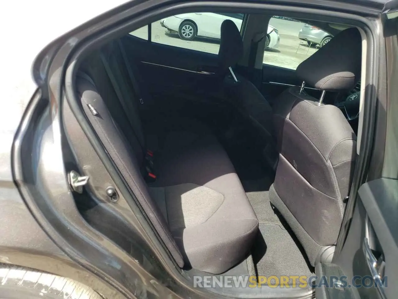 6 fotografías del automóvil dañado 4T1B11HK9KU812986 TOYOTA CAMRY 2019