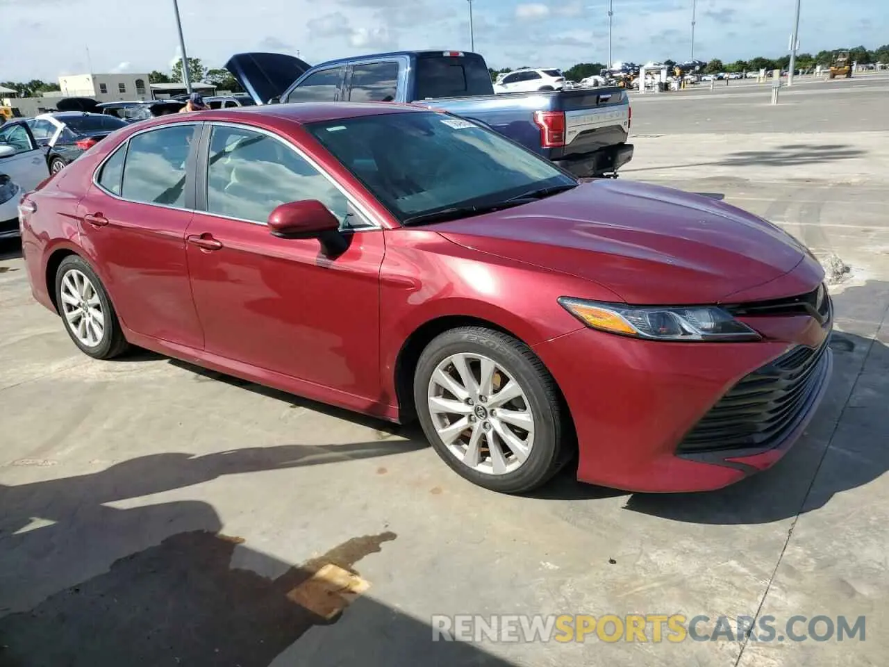 4 fotografías del automóvil dañado 4T1B11HK9KU814687 TOYOTA CAMRY 2019