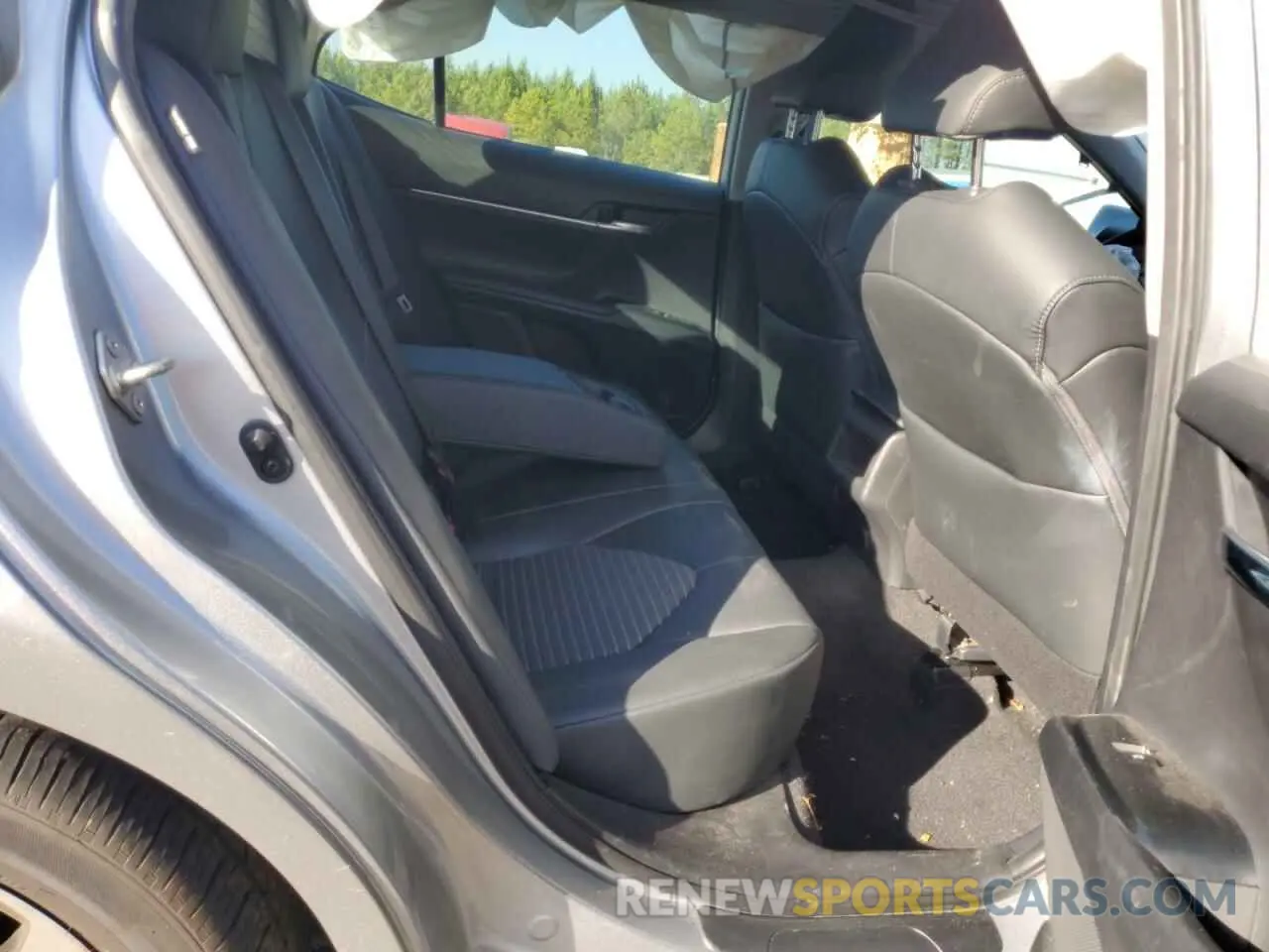 10 fotografías del automóvil dañado 4T1B11HK9KU848564 TOYOTA CAMRY 2019