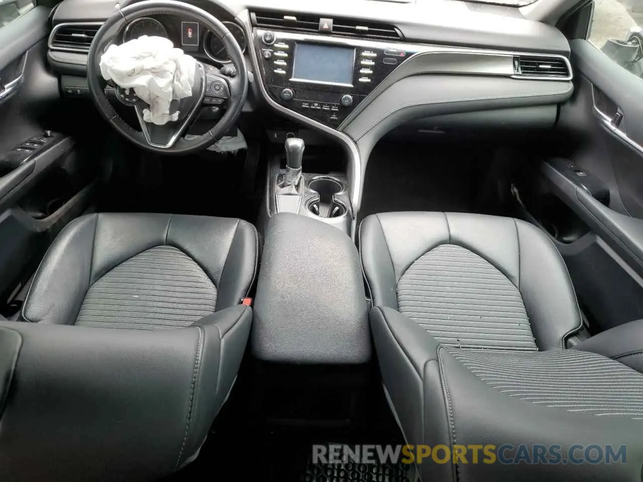 8 fotografías del automóvil dañado 4T1B11HK9KU848564 TOYOTA CAMRY 2019