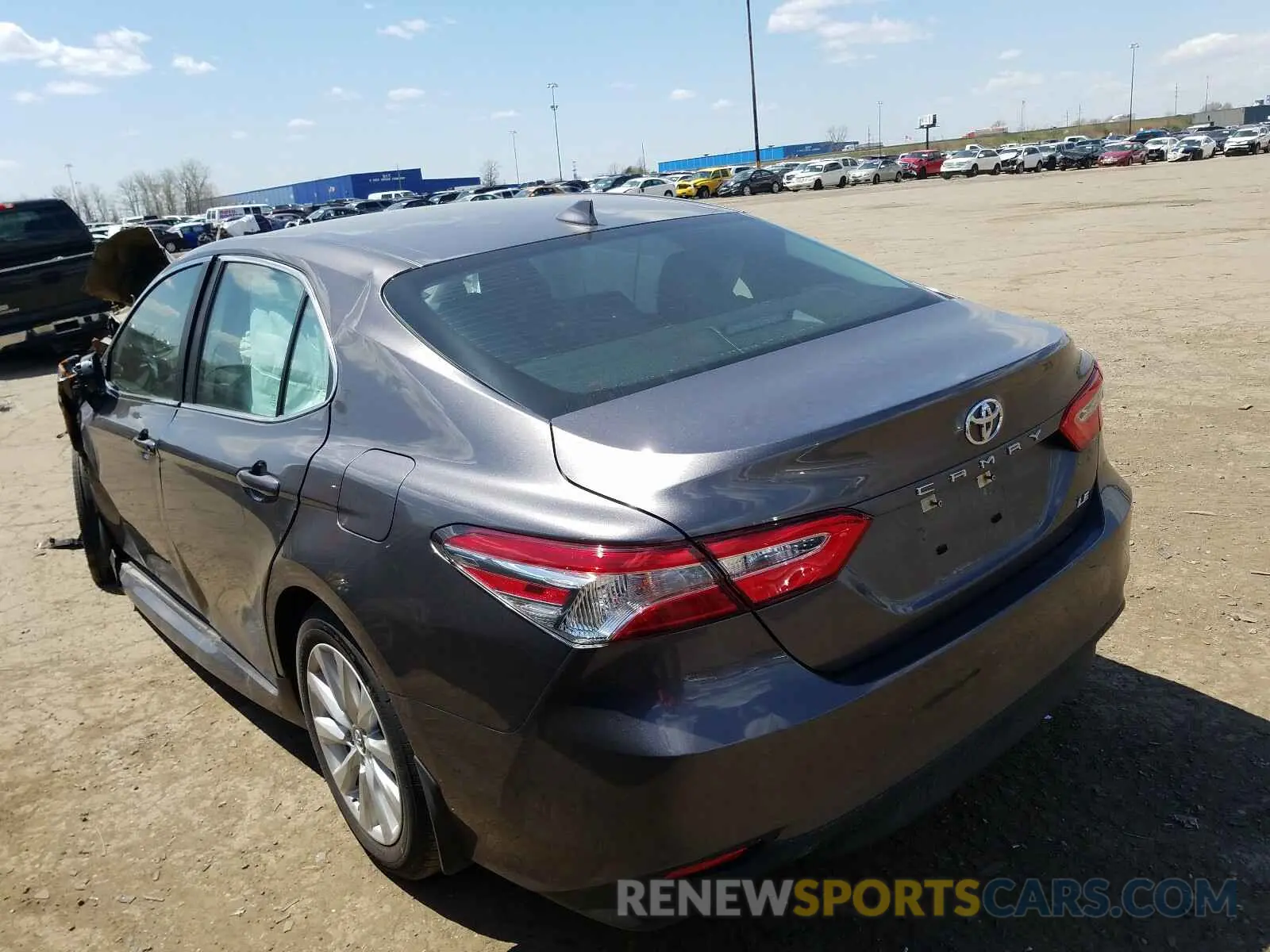 3 fotografías del automóvil dañado 4T1B11HK9KU850377 TOYOTA CAMRY 2019