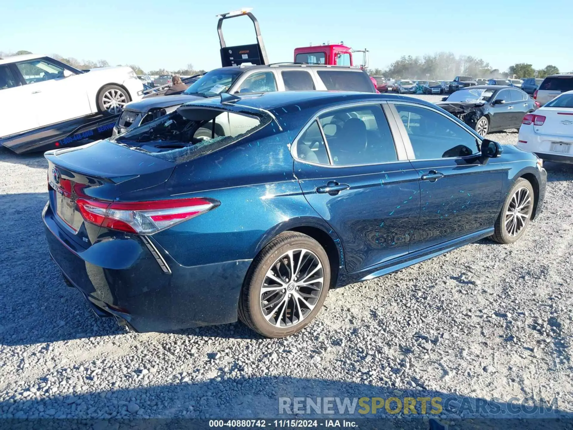 4 fotografías del automóvil dañado 4T1B11HK9KU850380 TOYOTA CAMRY 2019