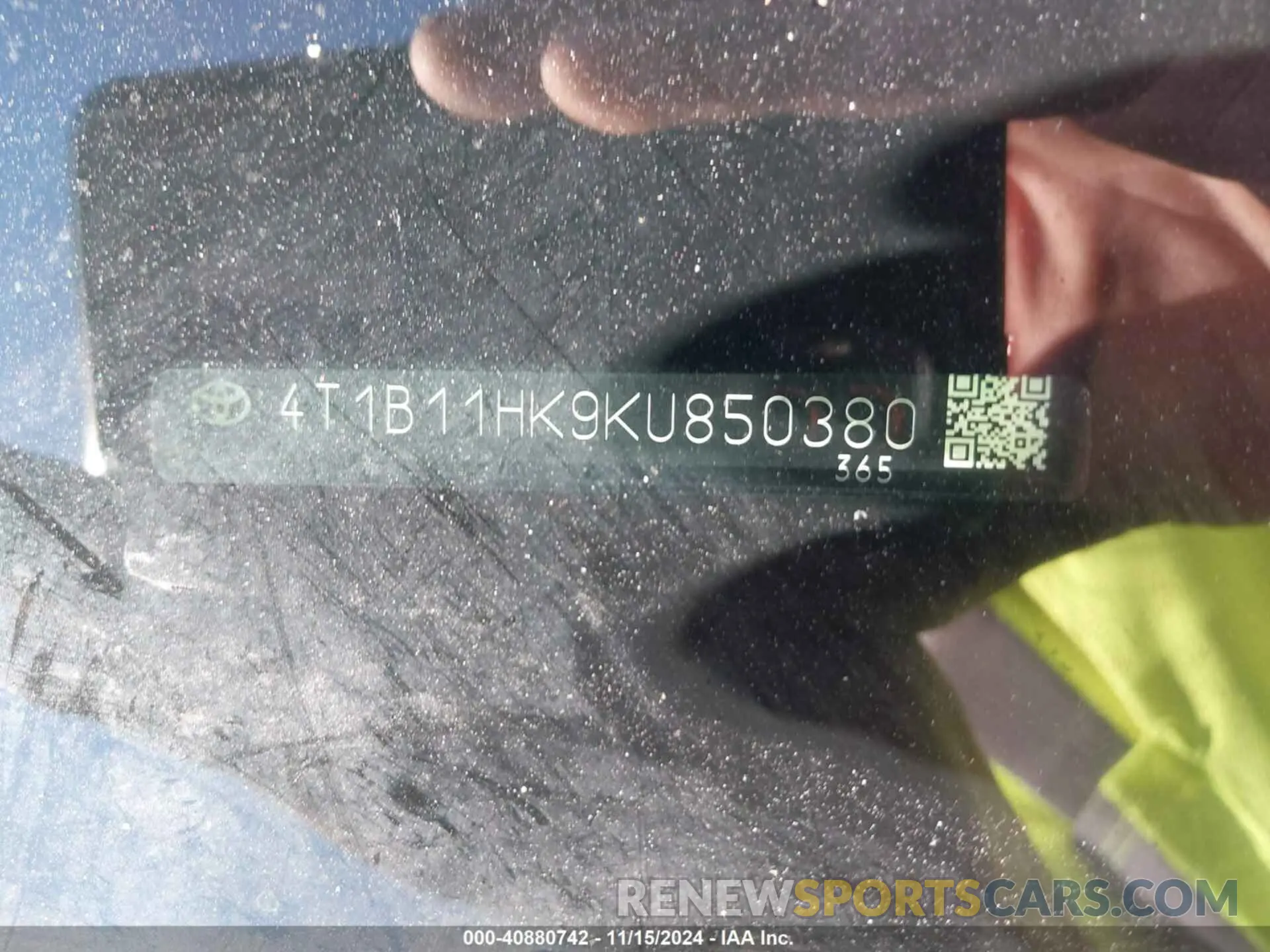 9 fotografías del automóvil dañado 4T1B11HK9KU850380 TOYOTA CAMRY 2019