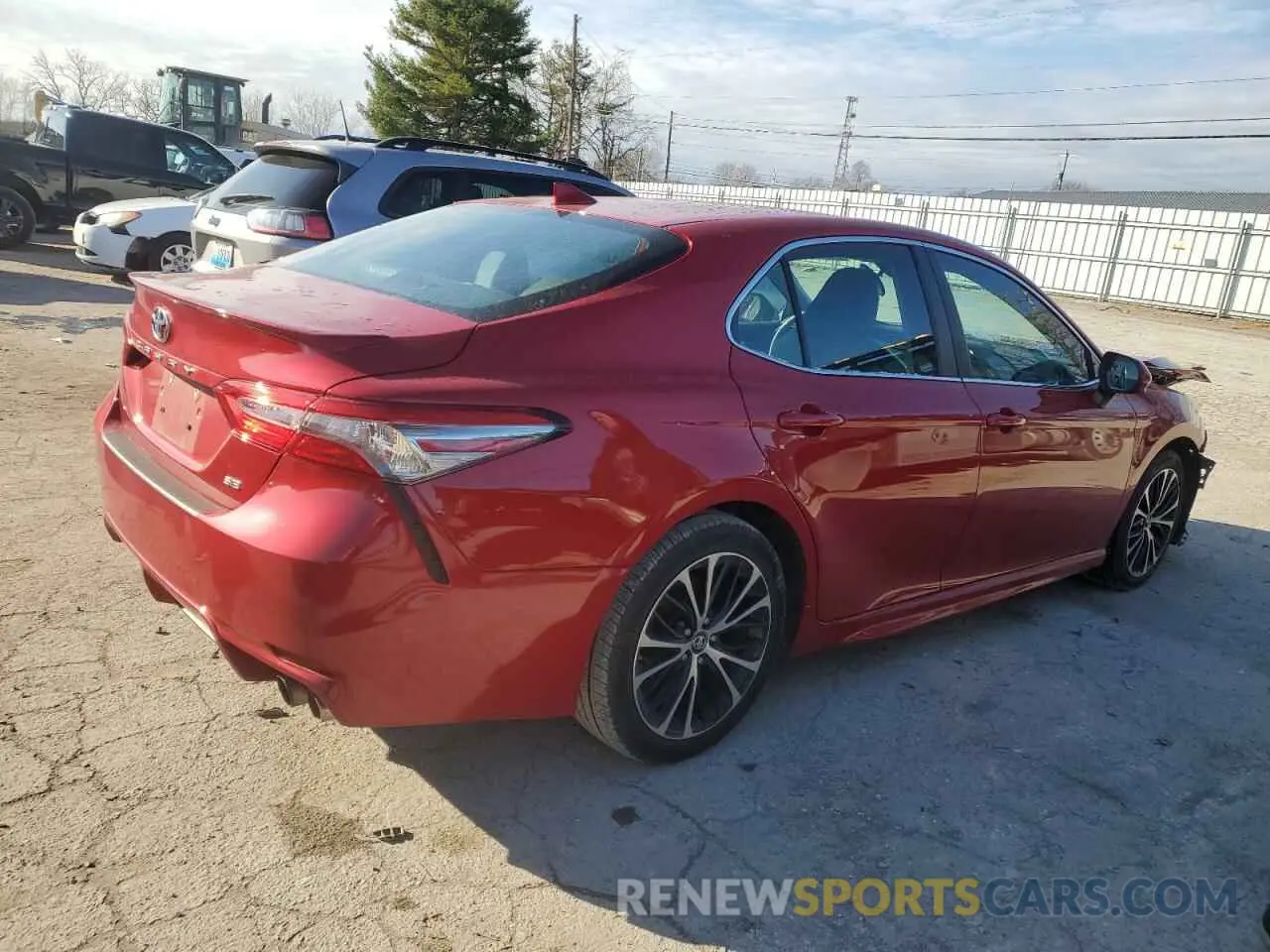 3 fotografías del automóvil dañado 4T1B11HKXKU163229 TOYOTA CAMRY 2019