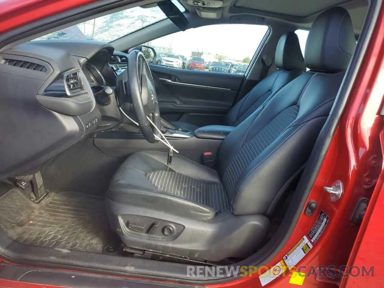 7 fotografías del automóvil dañado 4T1B11HKXKU163229 TOYOTA CAMRY 2019