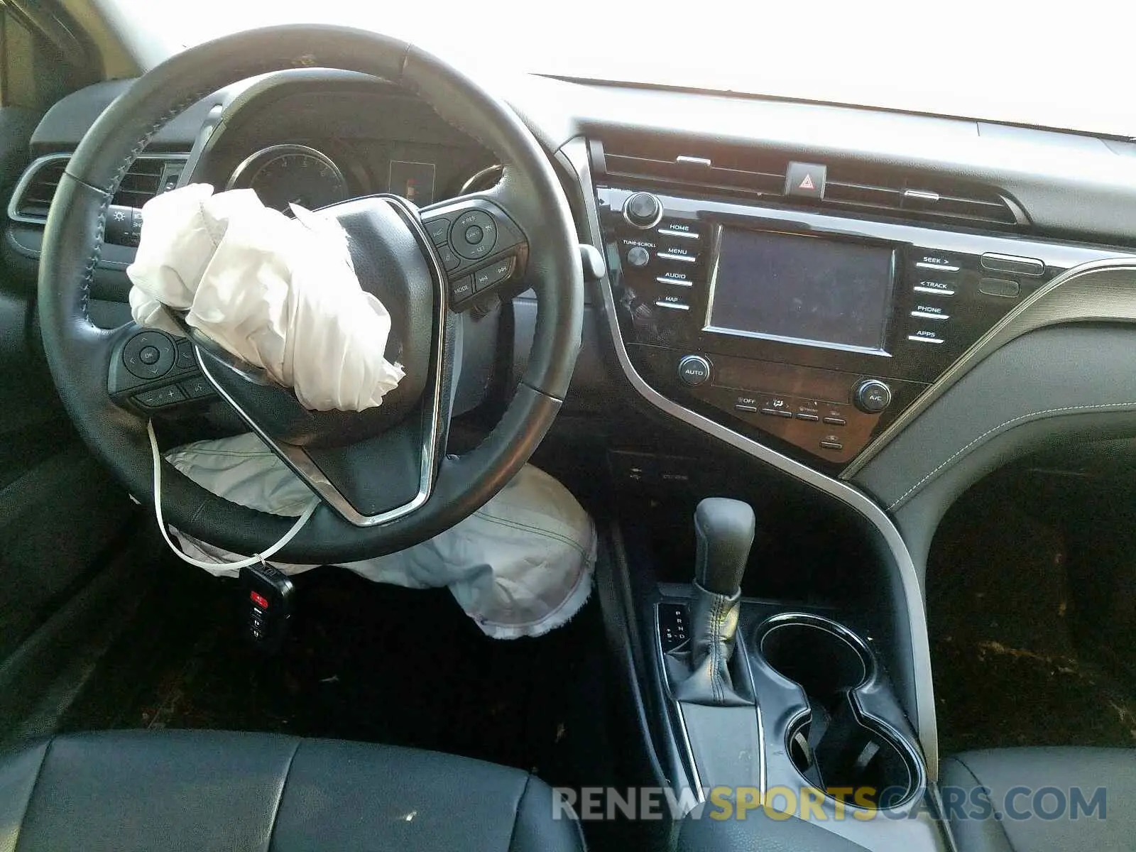 9 fotografías del automóvil dañado 4T1B11HKXKU164641 TOYOTA CAMRY 2019