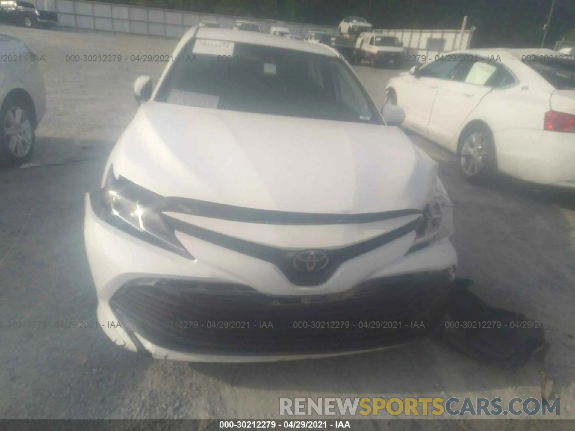 6 fotografías del automóvil dañado 4T1B11HKXKU166471 TOYOTA CAMRY 2019