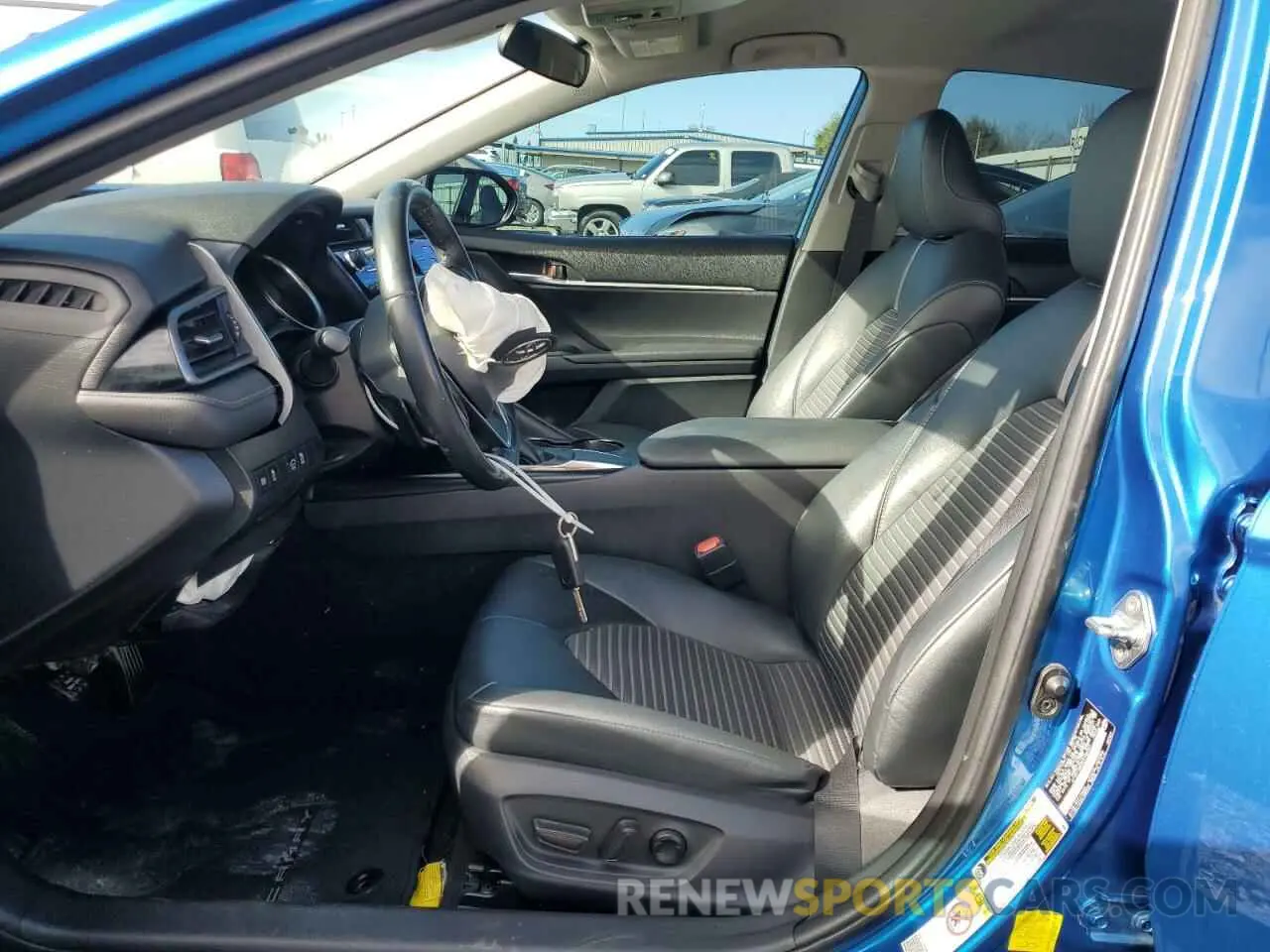 7 fotografías del automóvil dañado 4T1B11HKXKU168351 TOYOTA CAMRY 2019
