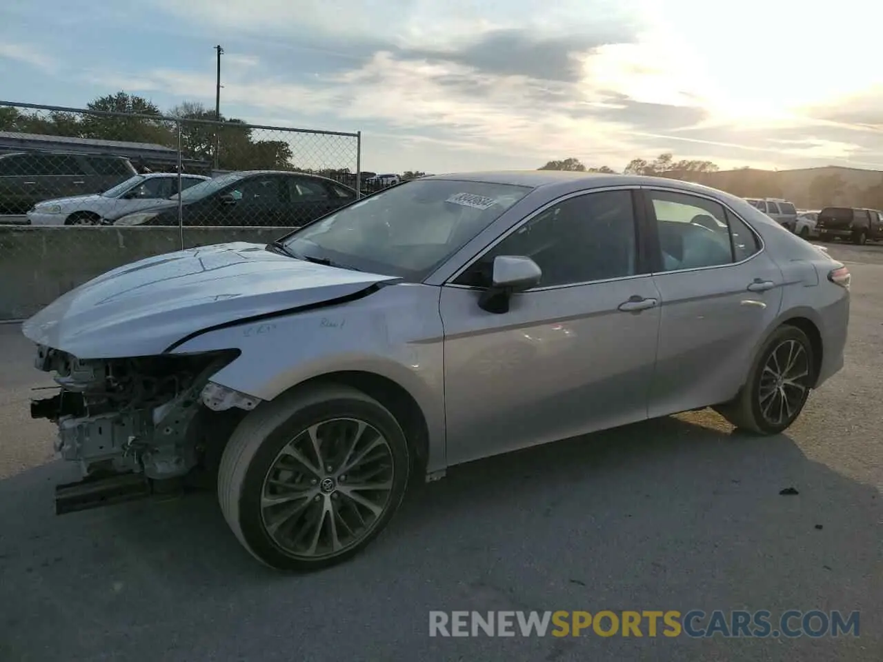 1 fotografías del automóvil dañado 4T1B11HKXKU173579 TOYOTA CAMRY 2019