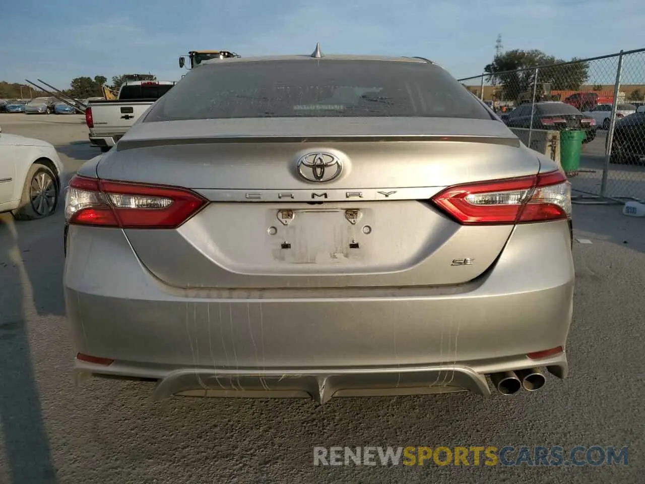 6 fotografías del automóvil dañado 4T1B11HKXKU173579 TOYOTA CAMRY 2019