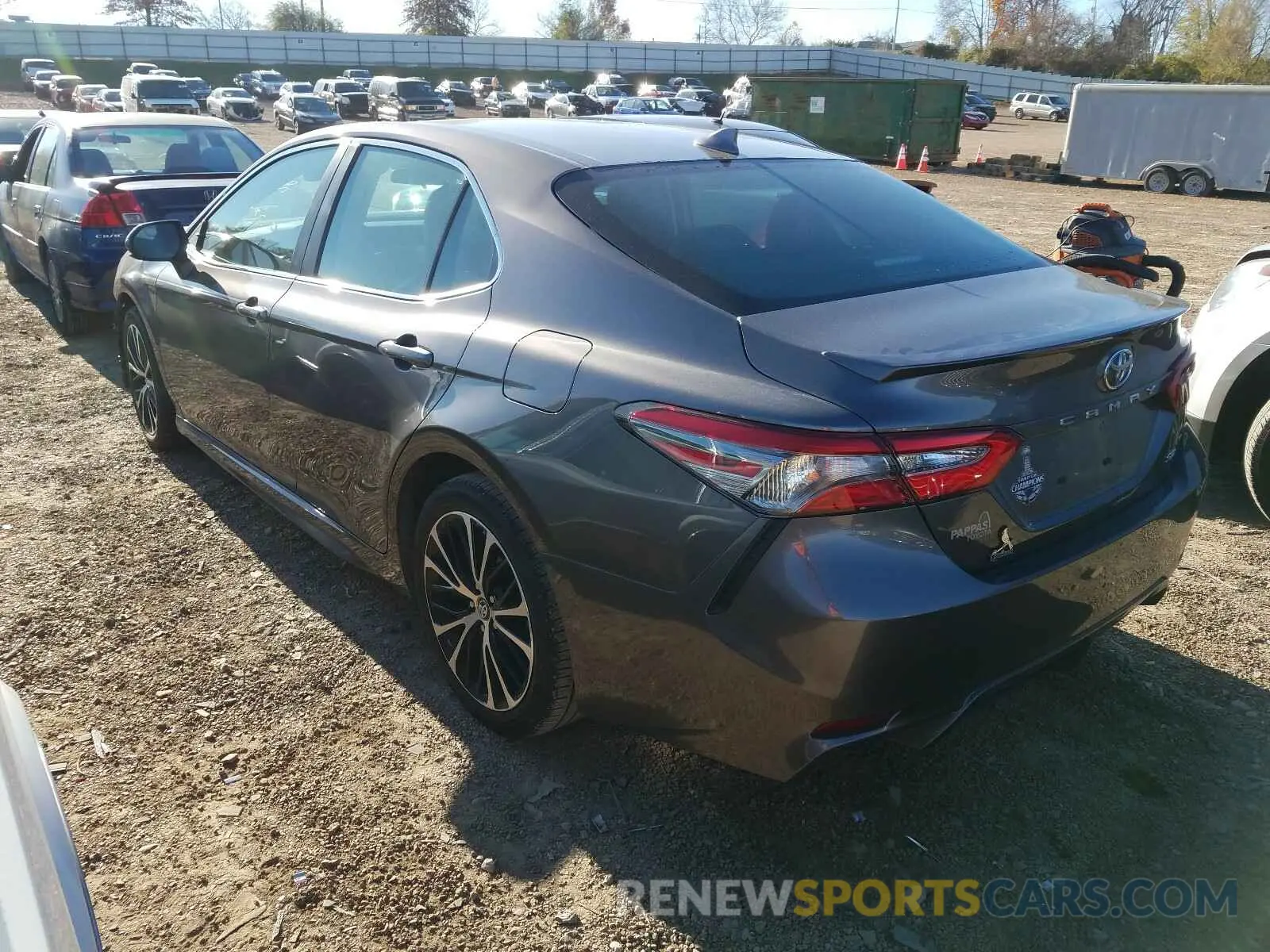 3 fotografías del automóvil dañado 4T1B11HKXKU175929 TOYOTA CAMRY 2019