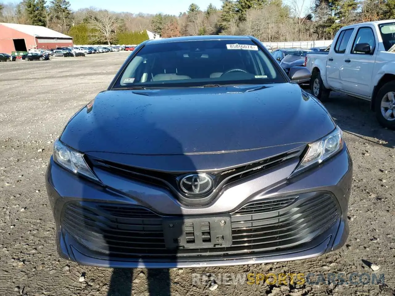 5 fotografías del automóvil dañado 4T1B11HKXKU189071 TOYOTA CAMRY 2019