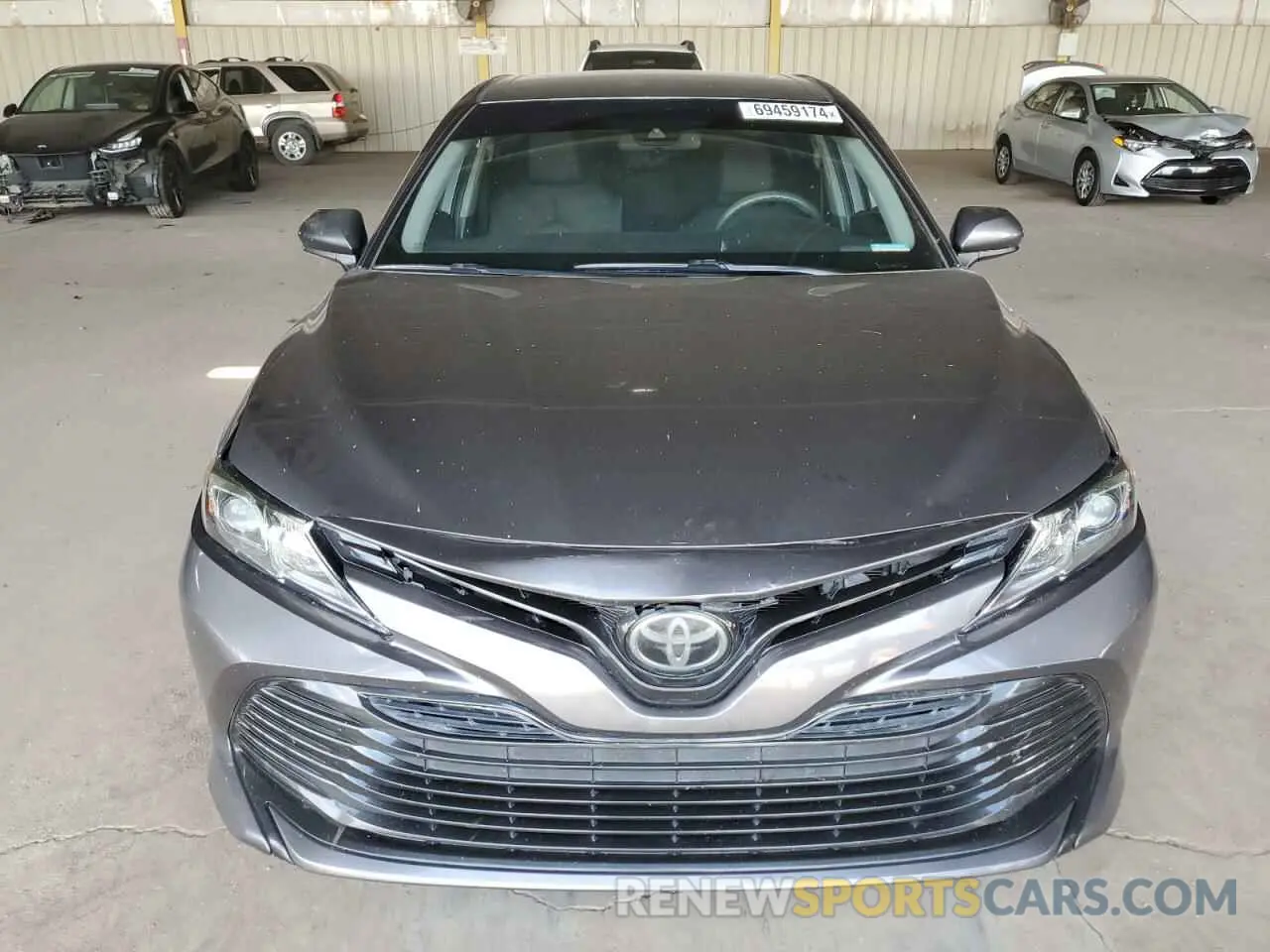 5 fotografías del automóvil dañado 4T1B11HKXKU190589 TOYOTA CAMRY 2019