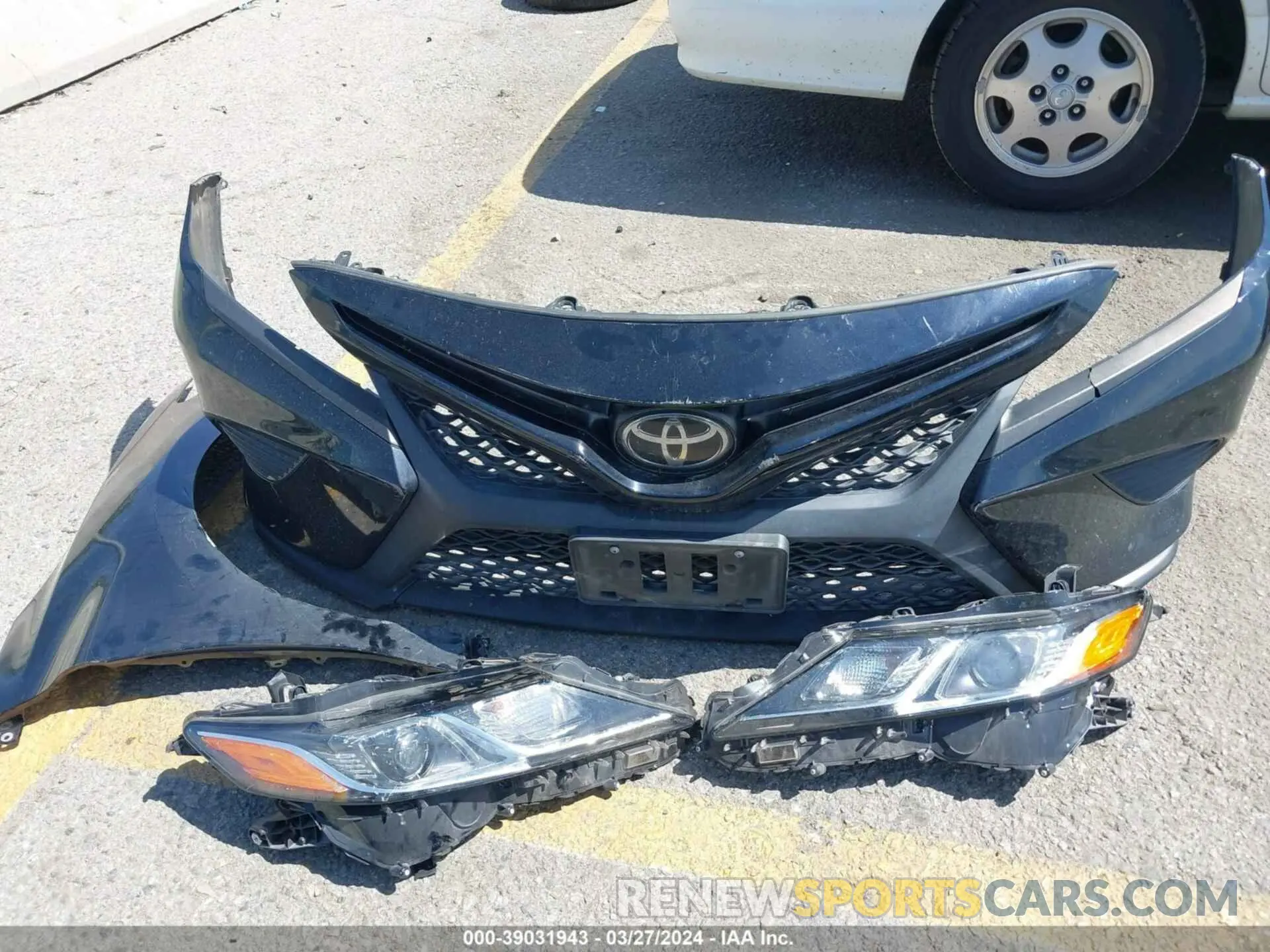 12 fotografías del automóvil dañado 4T1B11HKXKU190897 TOYOTA CAMRY 2019