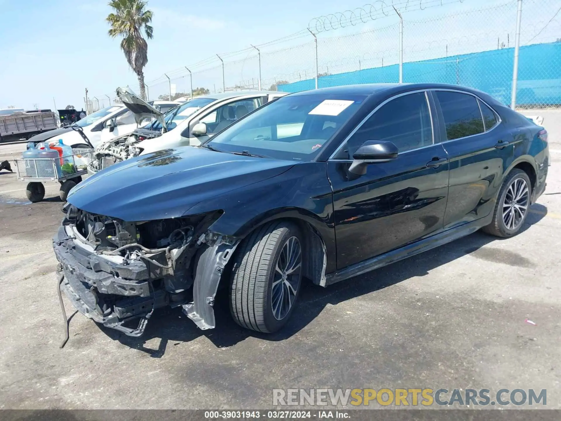2 fotografías del automóvil dañado 4T1B11HKXKU190897 TOYOTA CAMRY 2019