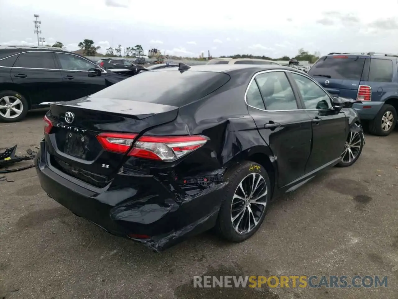 4 fotografías del automóvil dañado 4T1B11HKXKU194092 TOYOTA CAMRY 2019