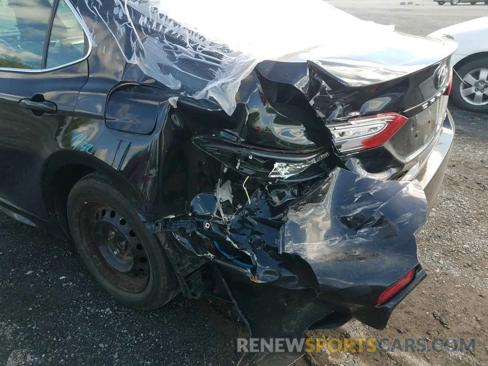9 fotografías del automóvil dañado 4T1B11HKXKU198255 TOYOTA CAMRY 2019