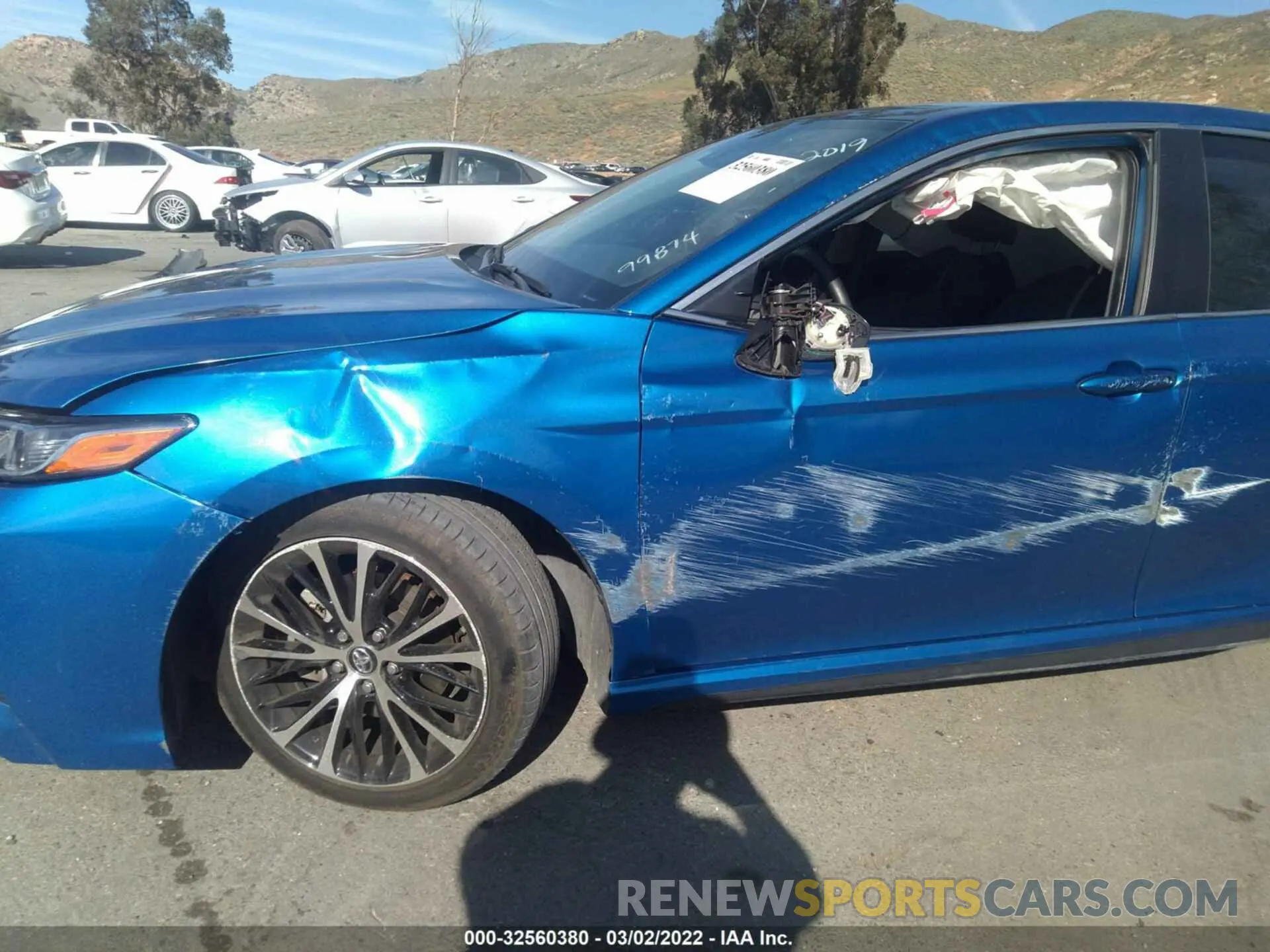 6 fotografías del automóvil dañado 4T1B11HKXKU199874 TOYOTA CAMRY 2019