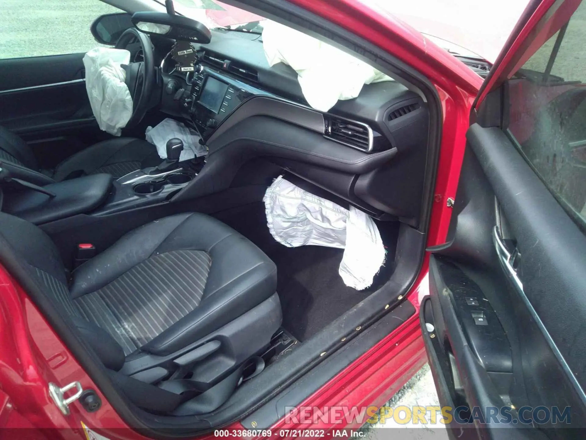 5 fotografías del automóvil dañado 4T1B11HKXKU211134 TOYOTA CAMRY 2019