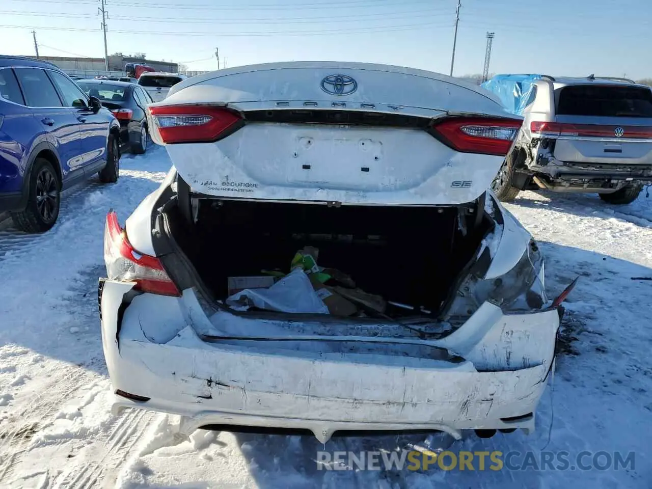 6 fotografías del automóvil dañado 4T1B11HKXKU212042 TOYOTA CAMRY 2019