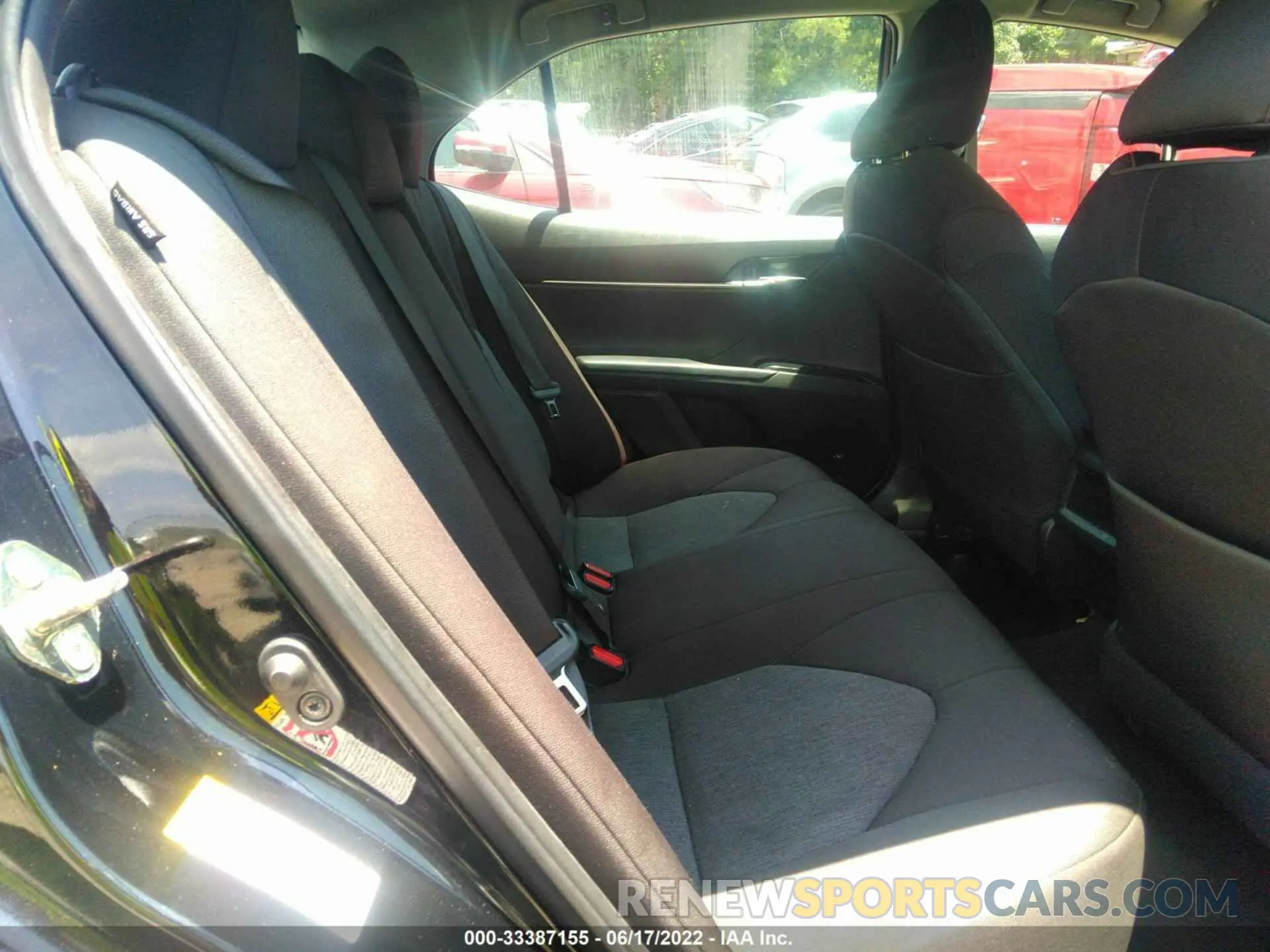 8 fotografías del automóvil dañado 4T1B11HKXKU229102 TOYOTA CAMRY 2019