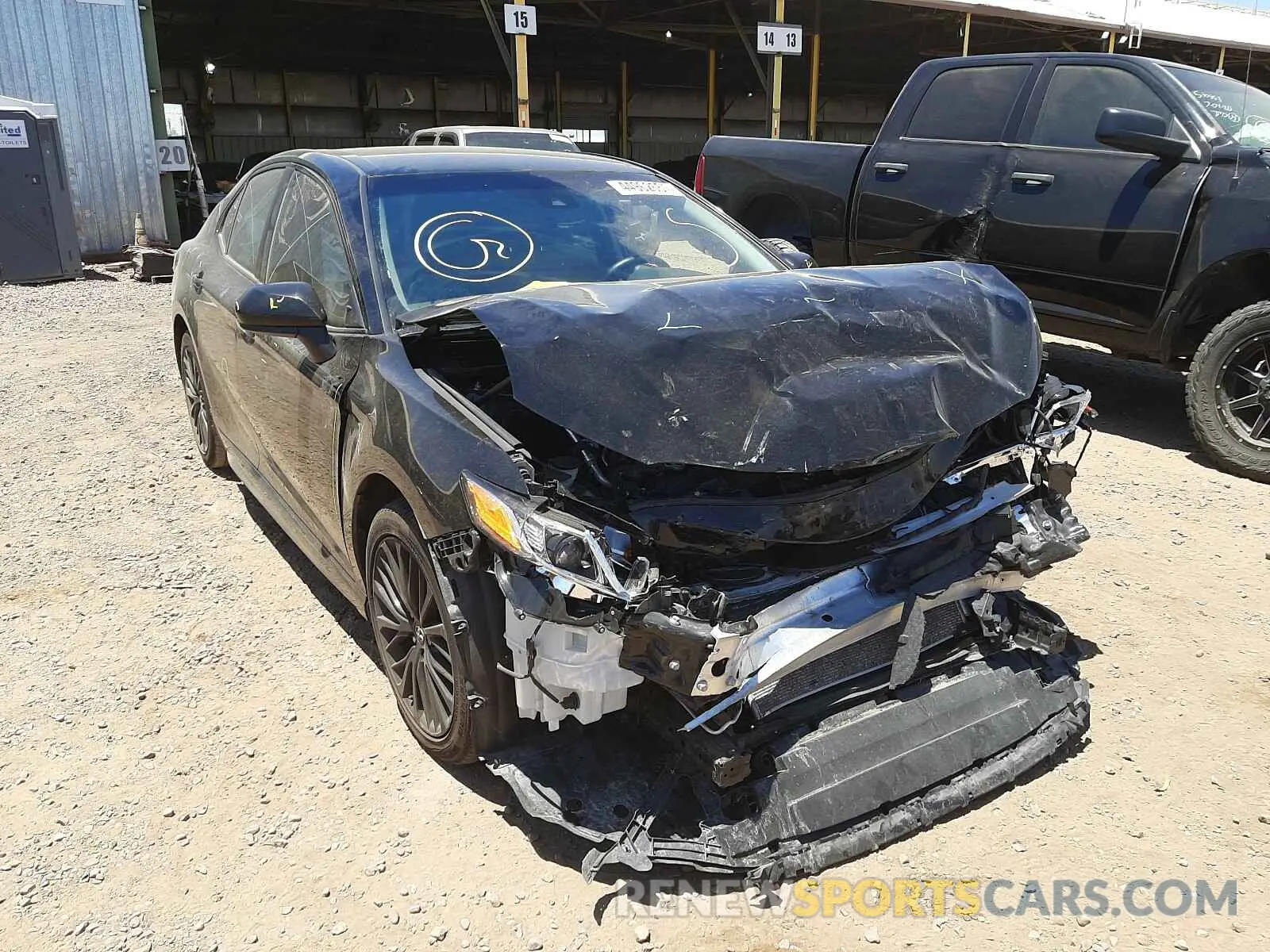 1 fotografías del automóvil dañado 4T1B11HKXKU239208 TOYOTA CAMRY 2019