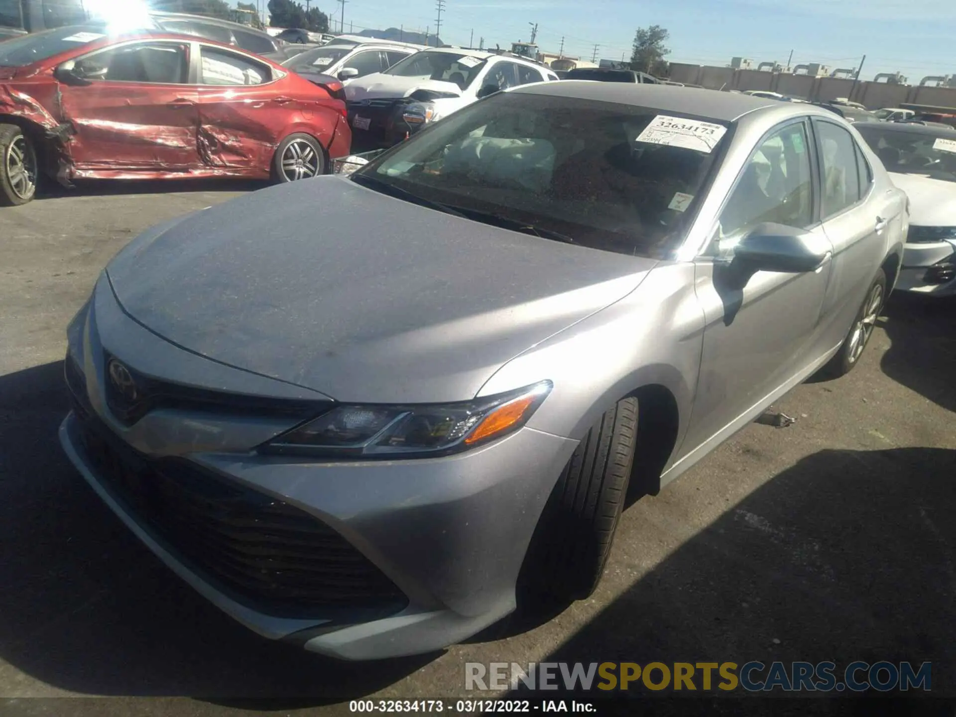 2 fotografías del automóvil dañado 4T1B11HKXKU239788 TOYOTA CAMRY 2019