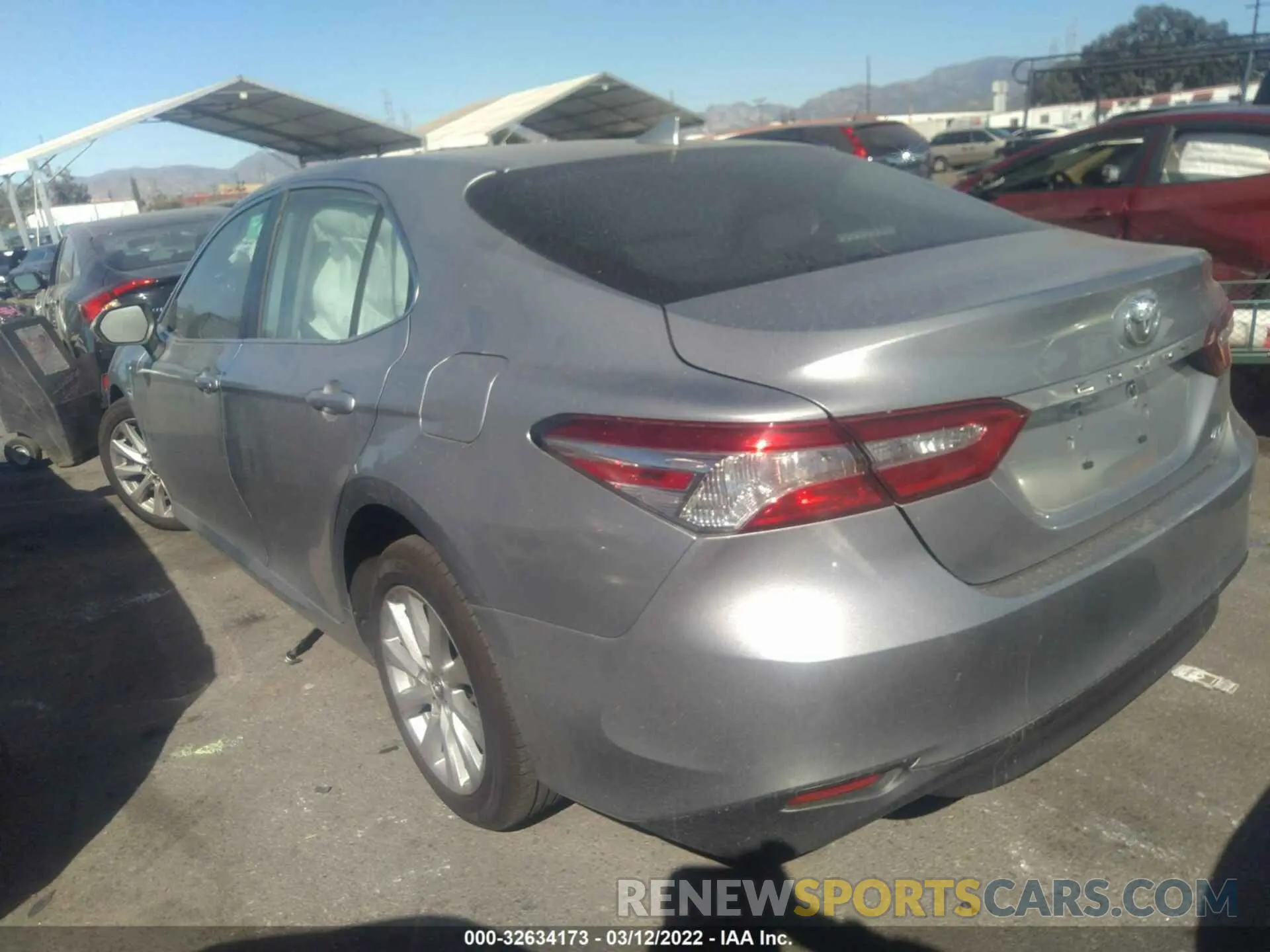 3 fotografías del automóvil dañado 4T1B11HKXKU239788 TOYOTA CAMRY 2019