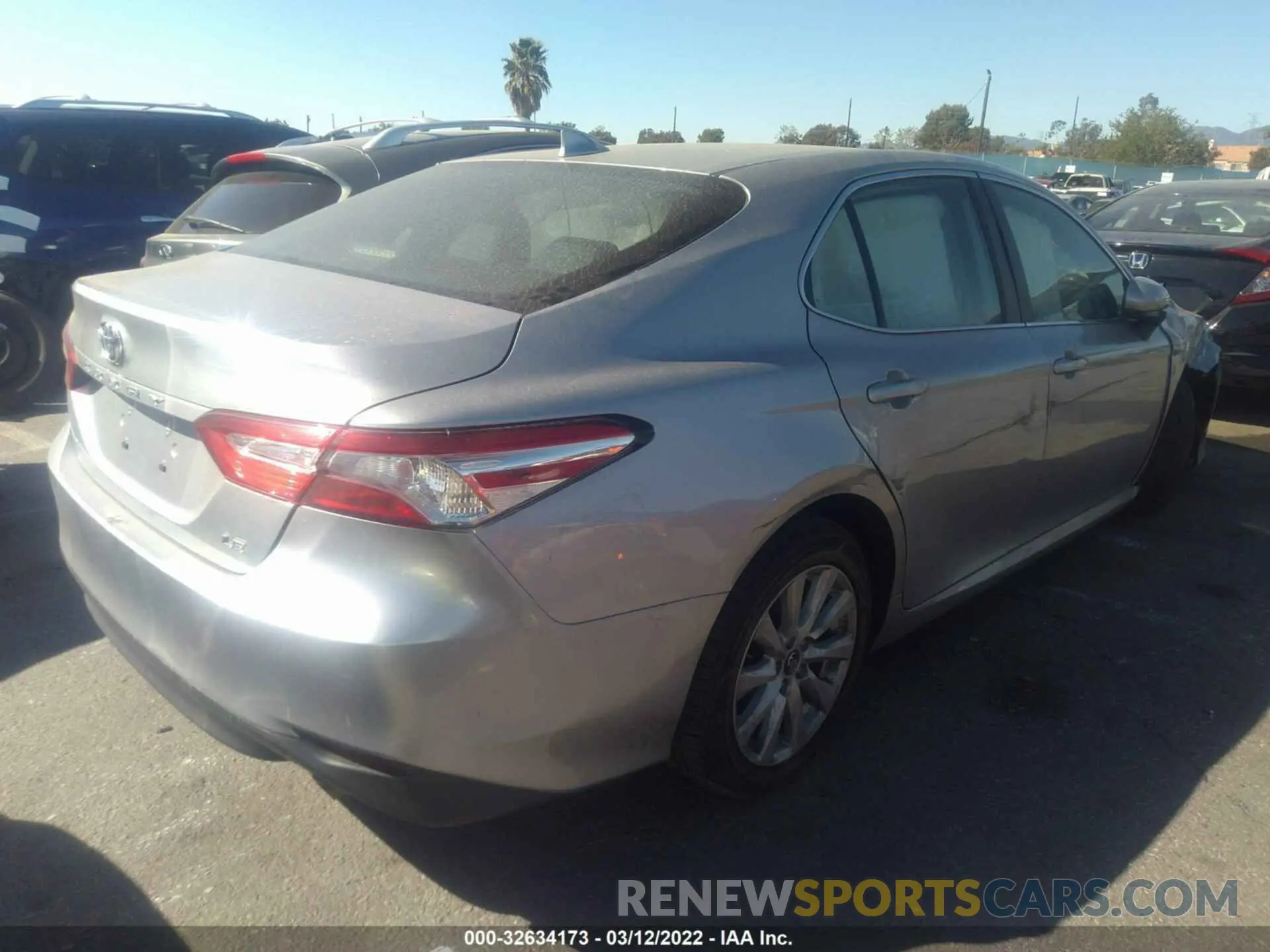 4 fotografías del automóvil dañado 4T1B11HKXKU239788 TOYOTA CAMRY 2019