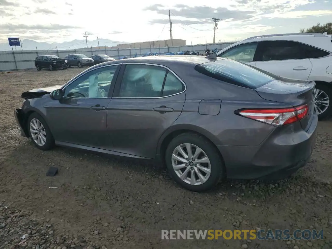 2 fotografías del automóvil dañado 4T1B11HKXKU239841 TOYOTA CAMRY 2019