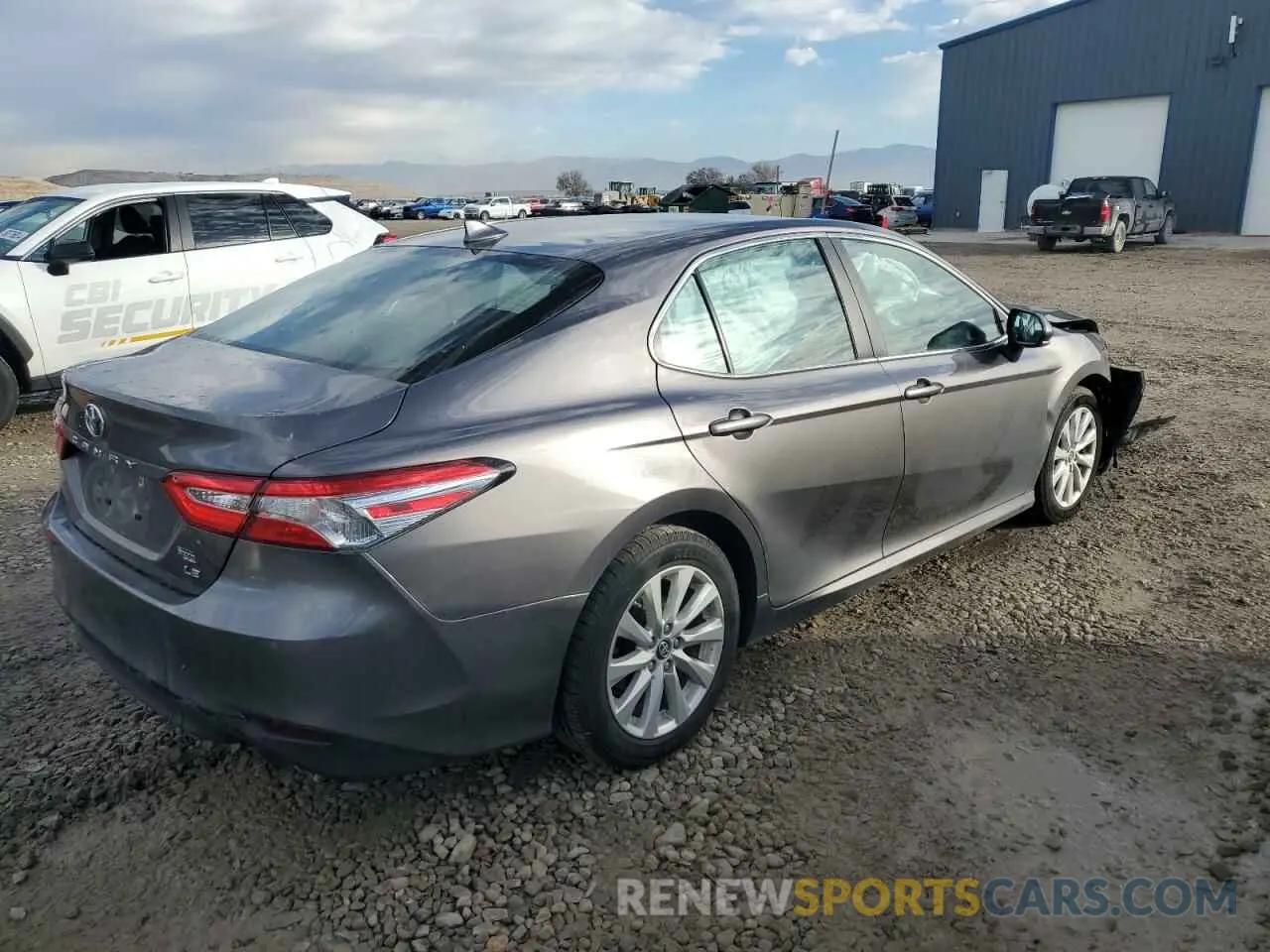 3 fotografías del automóvil dañado 4T1B11HKXKU239841 TOYOTA CAMRY 2019