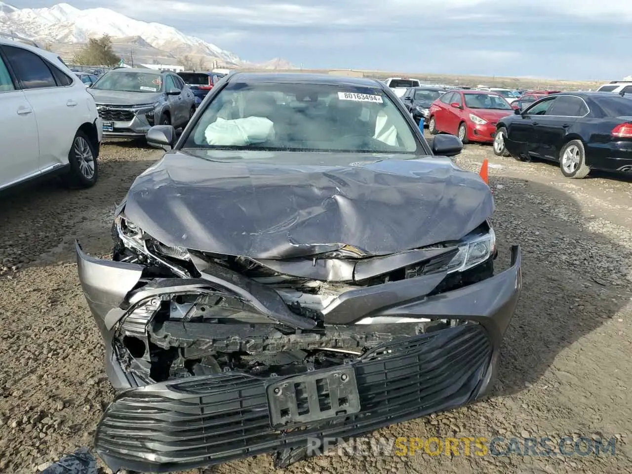 5 fotografías del automóvil dañado 4T1B11HKXKU239841 TOYOTA CAMRY 2019