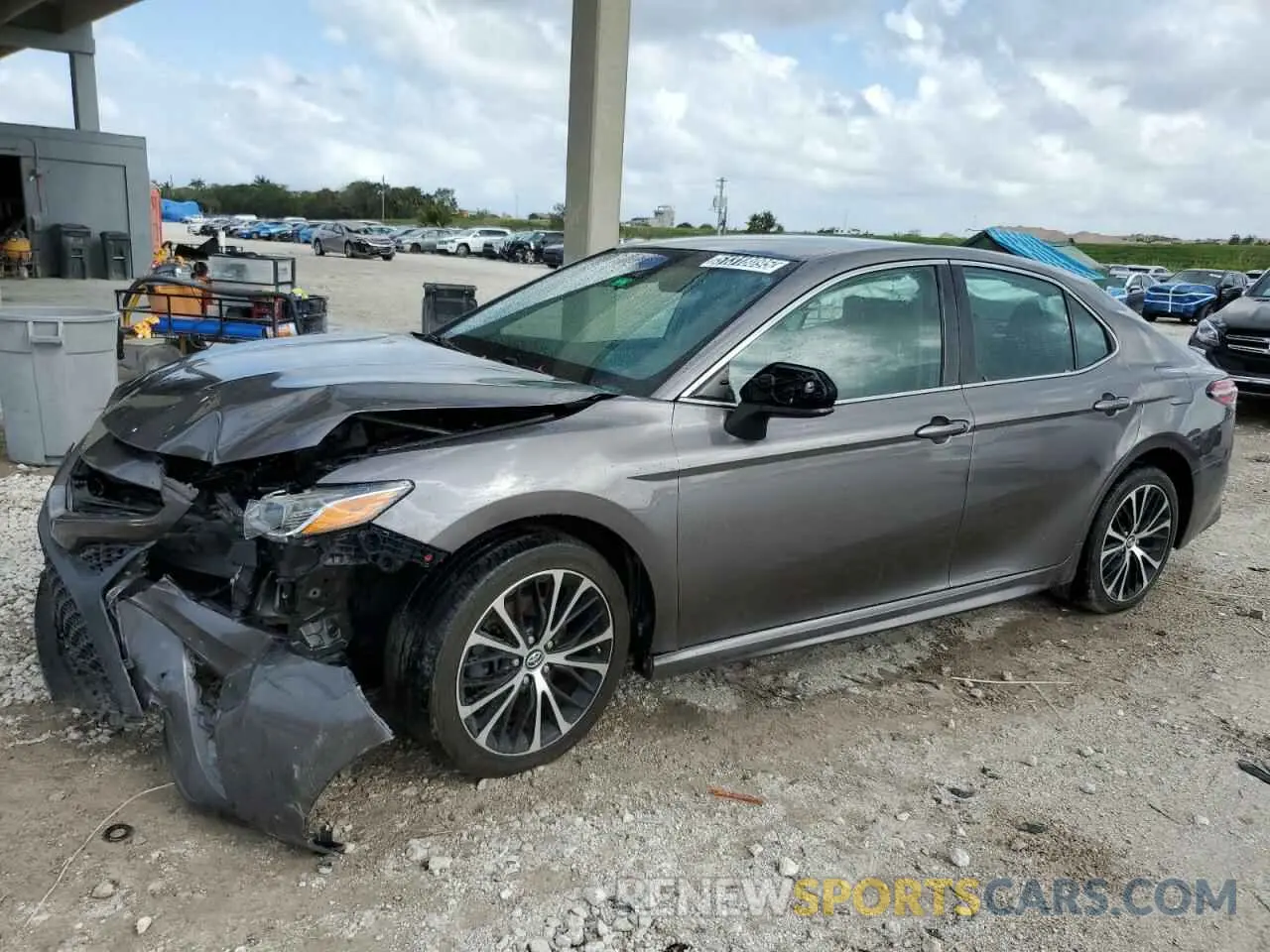1 fotografías del automóvil dañado 4T1B11HKXKU245428 TOYOTA CAMRY 2019