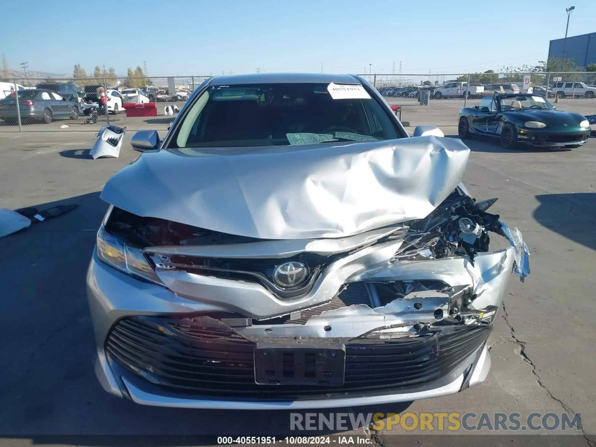 12 fotografías del automóvil dañado 4T1B11HKXKU248488 TOYOTA CAMRY 2019