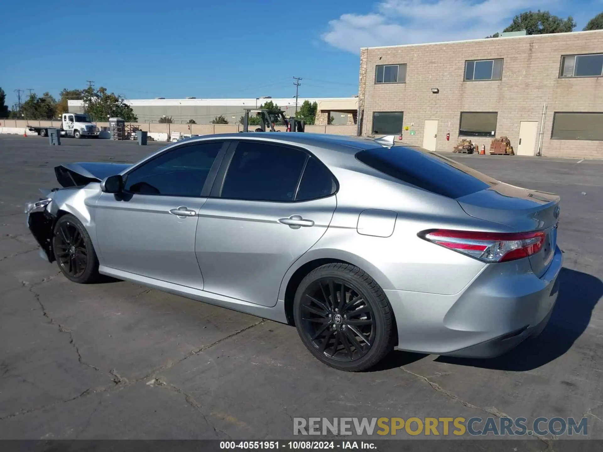 3 fotografías del automóvil dañado 4T1B11HKXKU248488 TOYOTA CAMRY 2019