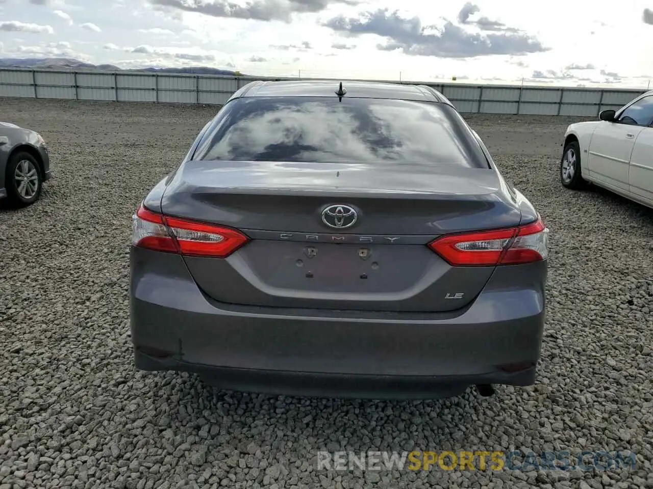 6 fotografías del automóvil dañado 4T1B11HKXKU249995 TOYOTA CAMRY 2019