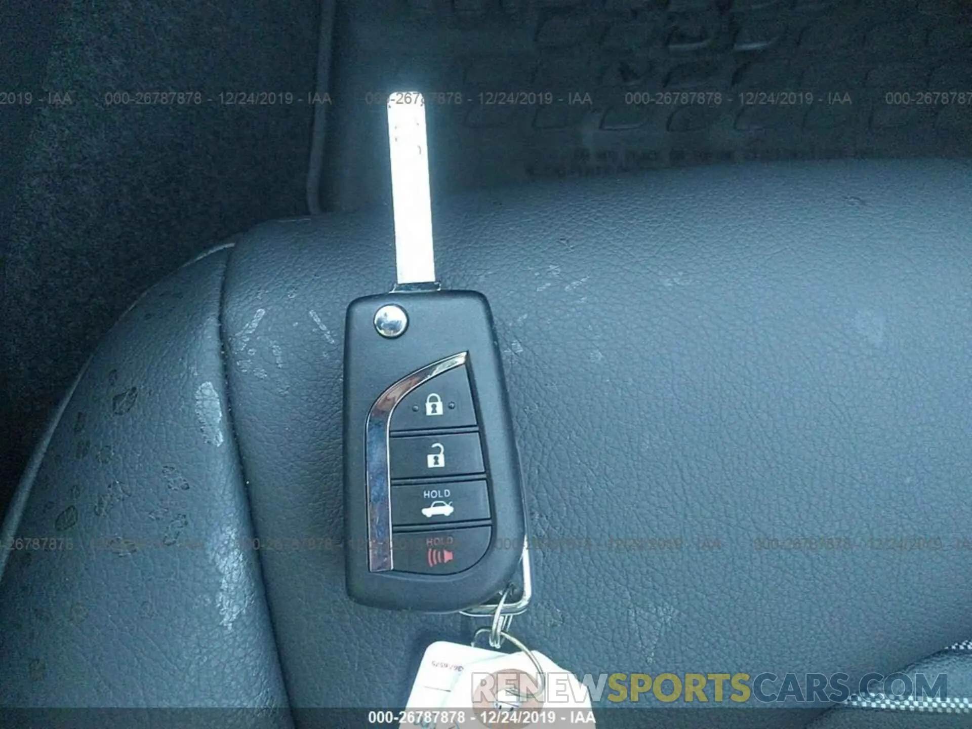 11 fotografías del automóvil dañado 4T1B11HKXKU258731 TOYOTA CAMRY 2019