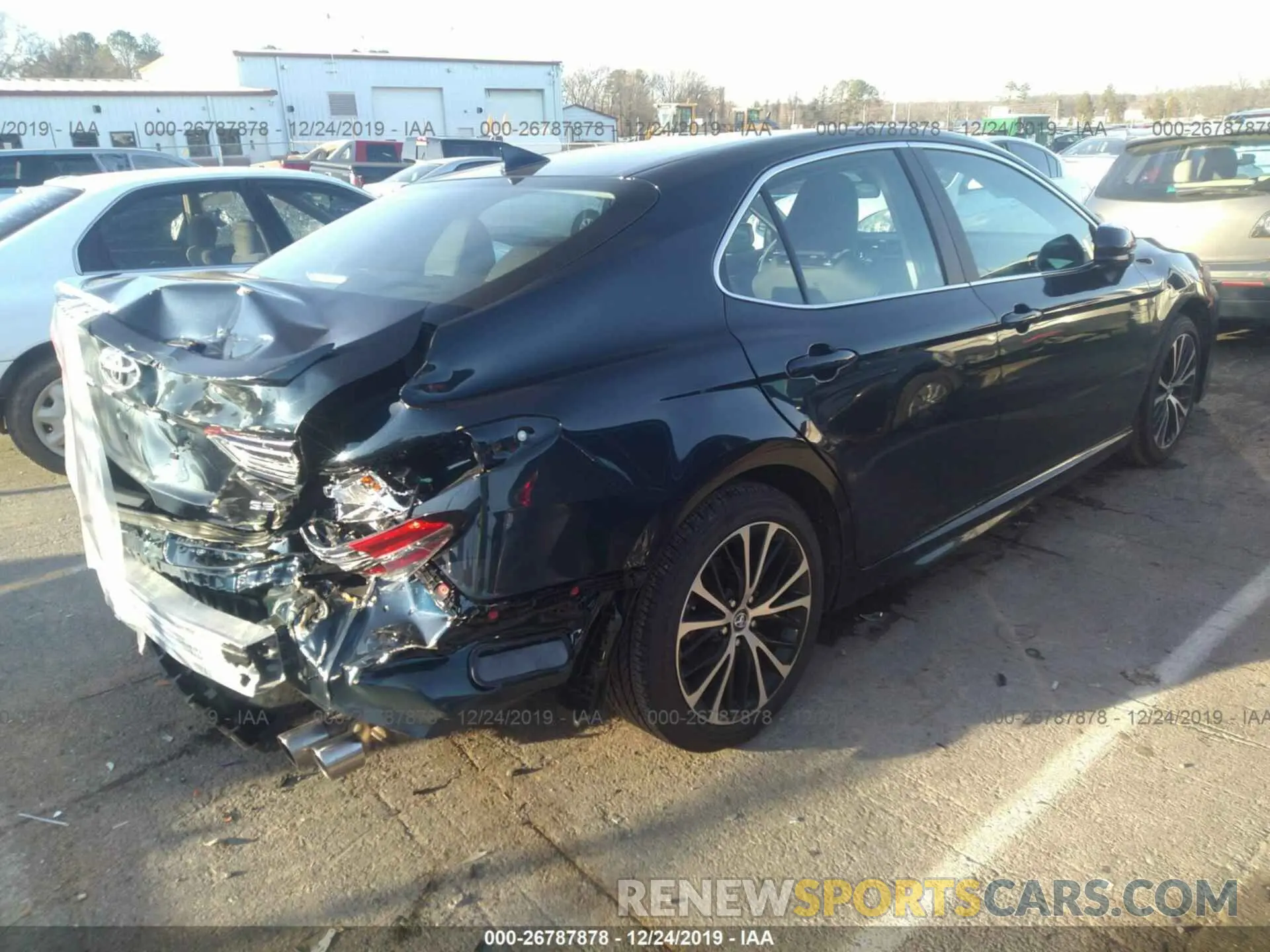 4 fotografías del automóvil dañado 4T1B11HKXKU258731 TOYOTA CAMRY 2019