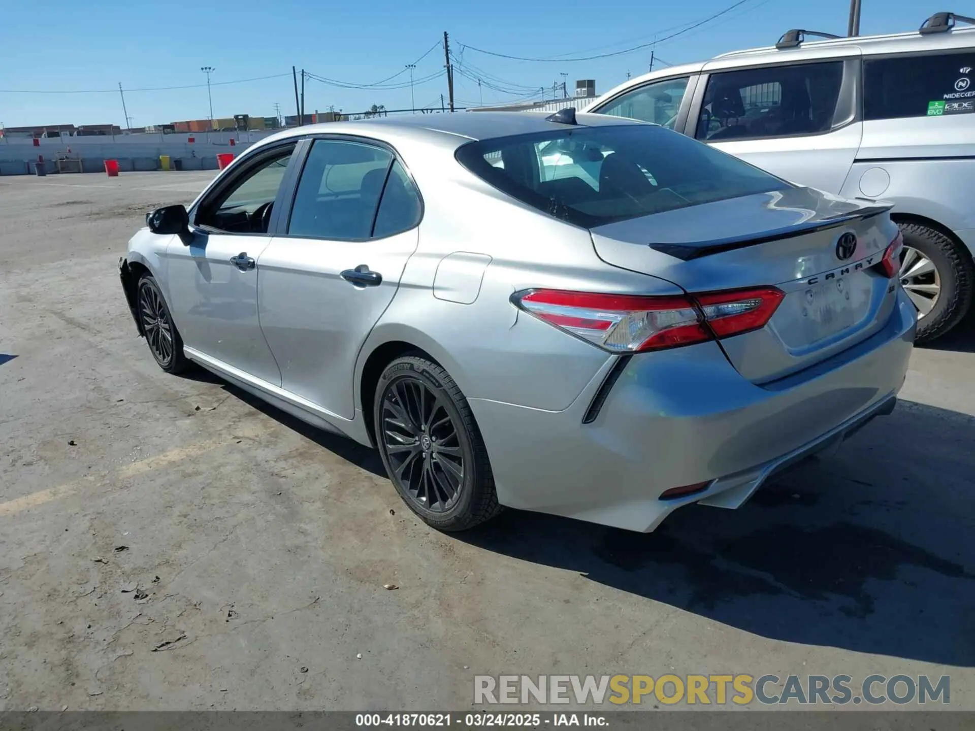 3 fotografías del automóvil dañado 4T1B11HKXKU259233 TOYOTA CAMRY 2019