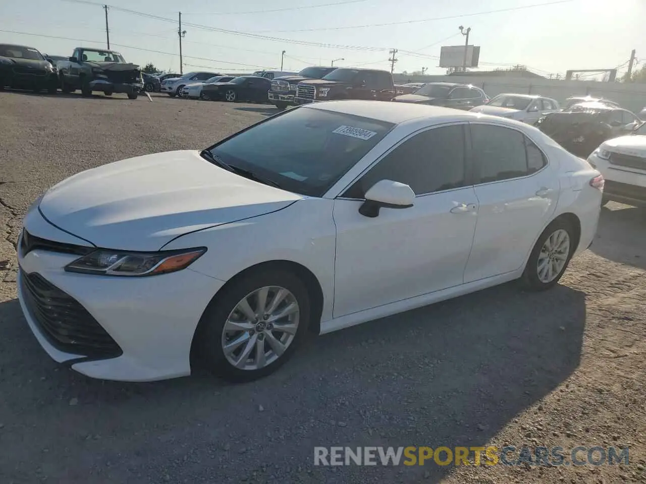 1 fotografías del automóvil dañado 4T1B11HKXKU261645 TOYOTA CAMRY 2019