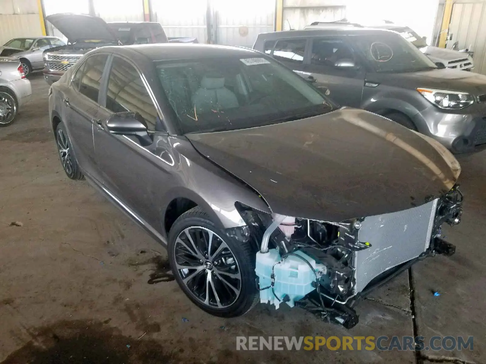 1 fotografías del automóvil dañado 4T1B11HKXKU262729 TOYOTA CAMRY 2019