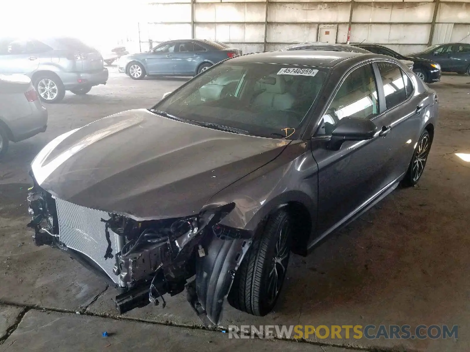 2 fotografías del automóvil dañado 4T1B11HKXKU262729 TOYOTA CAMRY 2019