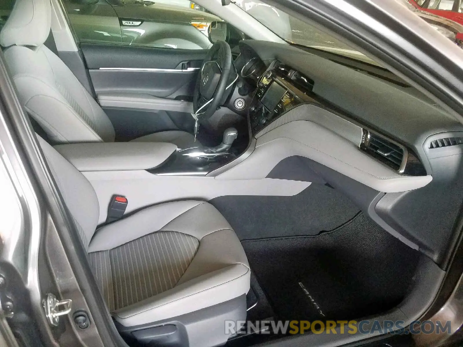 6 fotografías del automóvil dañado 4T1B11HKXKU262729 TOYOTA CAMRY 2019