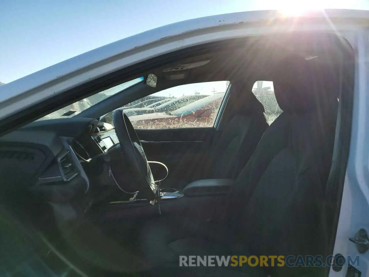 7 fotografías del automóvil dañado 4T1B11HKXKU267249 TOYOTA CAMRY 2019