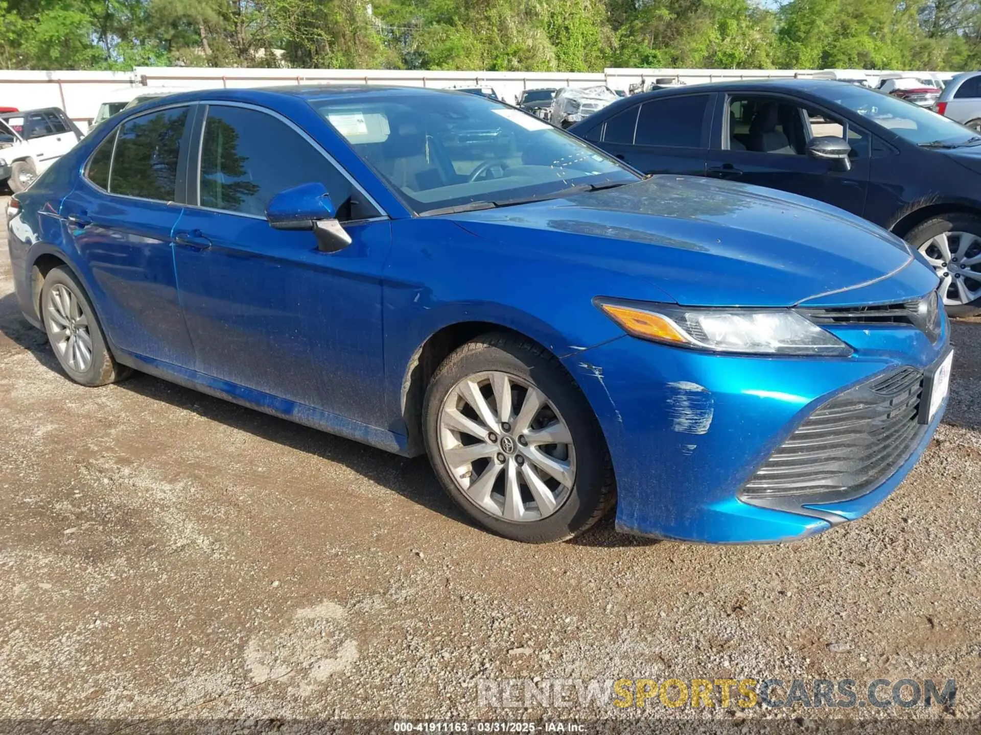 1 fotografías del automóvil dañado 4T1B11HKXKU268837 TOYOTA CAMRY 2019