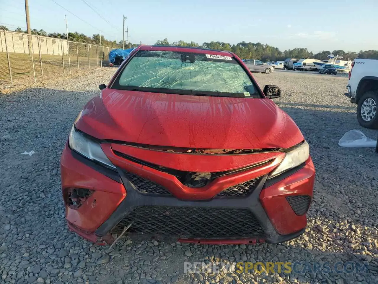 5 fotografías del automóvil dañado 4T1B11HKXKU270815 TOYOTA CAMRY 2019