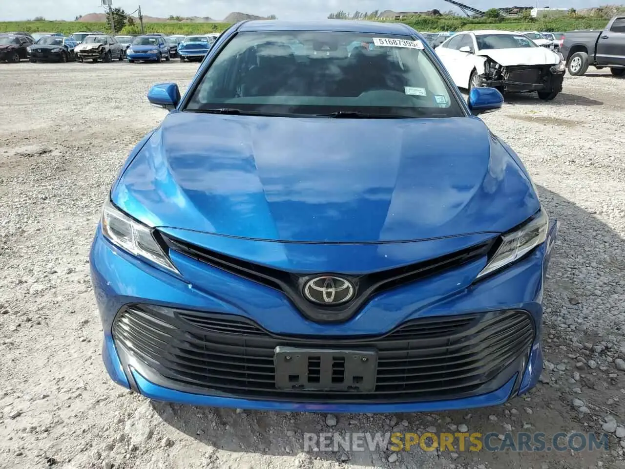 5 fotografías del automóvil dañado 4T1B11HKXKU274573 TOYOTA CAMRY 2019