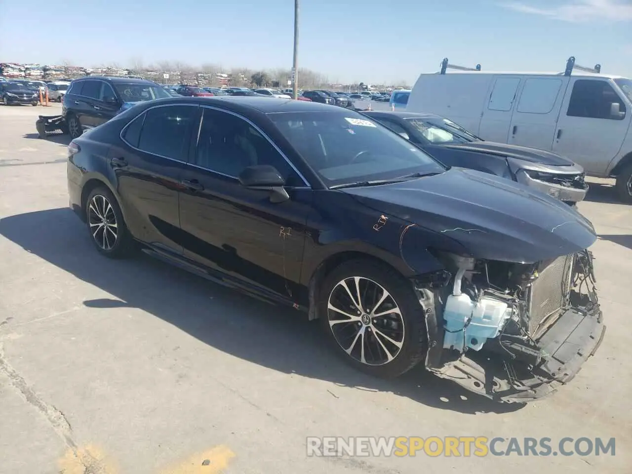 4 fotografías del automóvil dañado 4T1B11HKXKU282088 TOYOTA CAMRY 2019