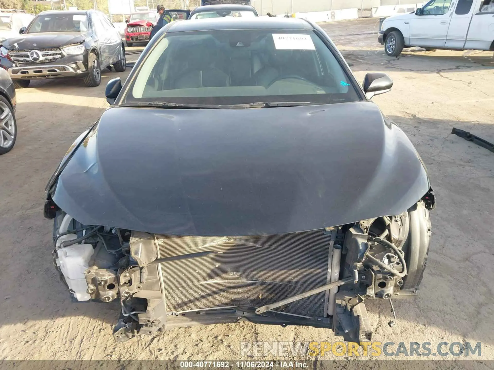 13 fotografías del automóvil dañado 4T1B11HKXKU282821 TOYOTA CAMRY 2019