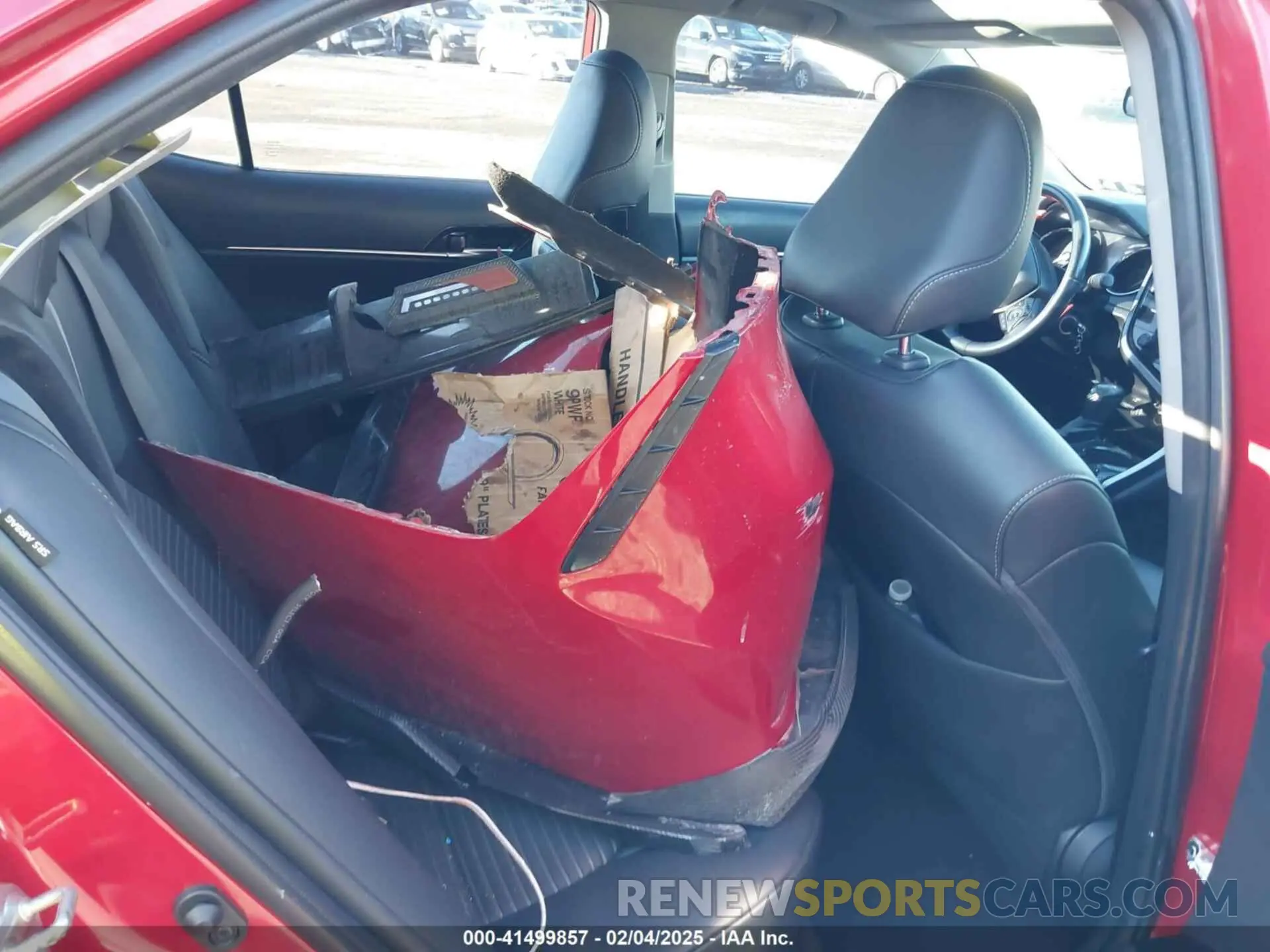 8 fotografías del automóvil dañado 4T1B11HKXKU284598 TOYOTA CAMRY 2019